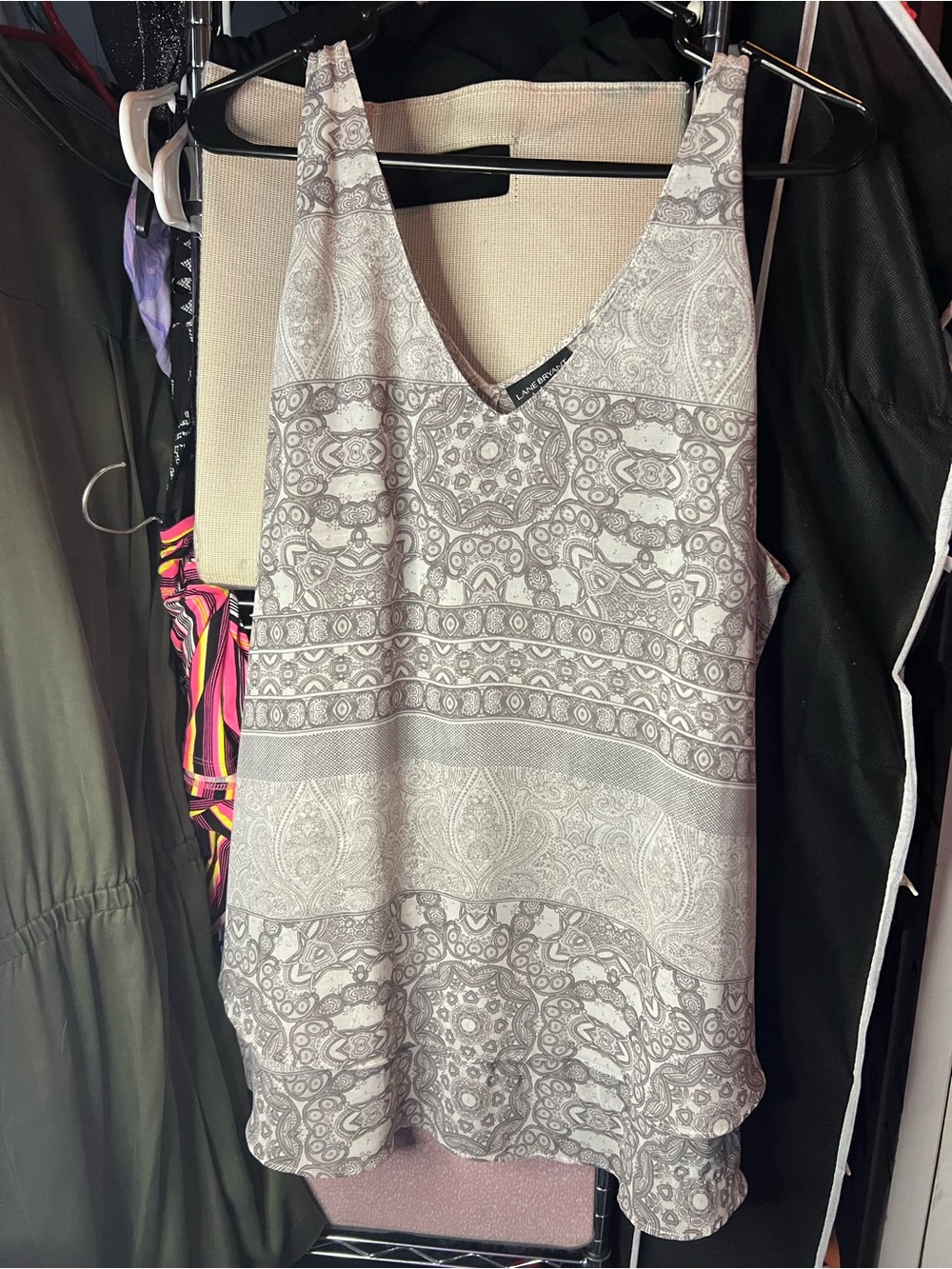 Lane Bryant Gray Paisley V-Neck Tank Top